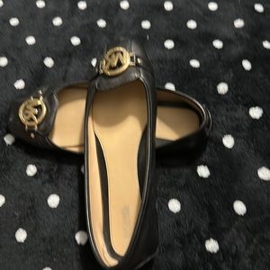 Michael Kors black leather flats